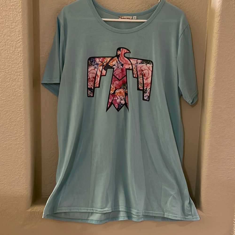 Like new southern stitch thunderbird top size XL